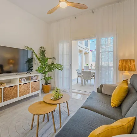 Yucca Park 1 Bed Apartment
