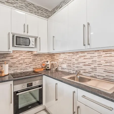 Yucca Park 1 Bed Apartment